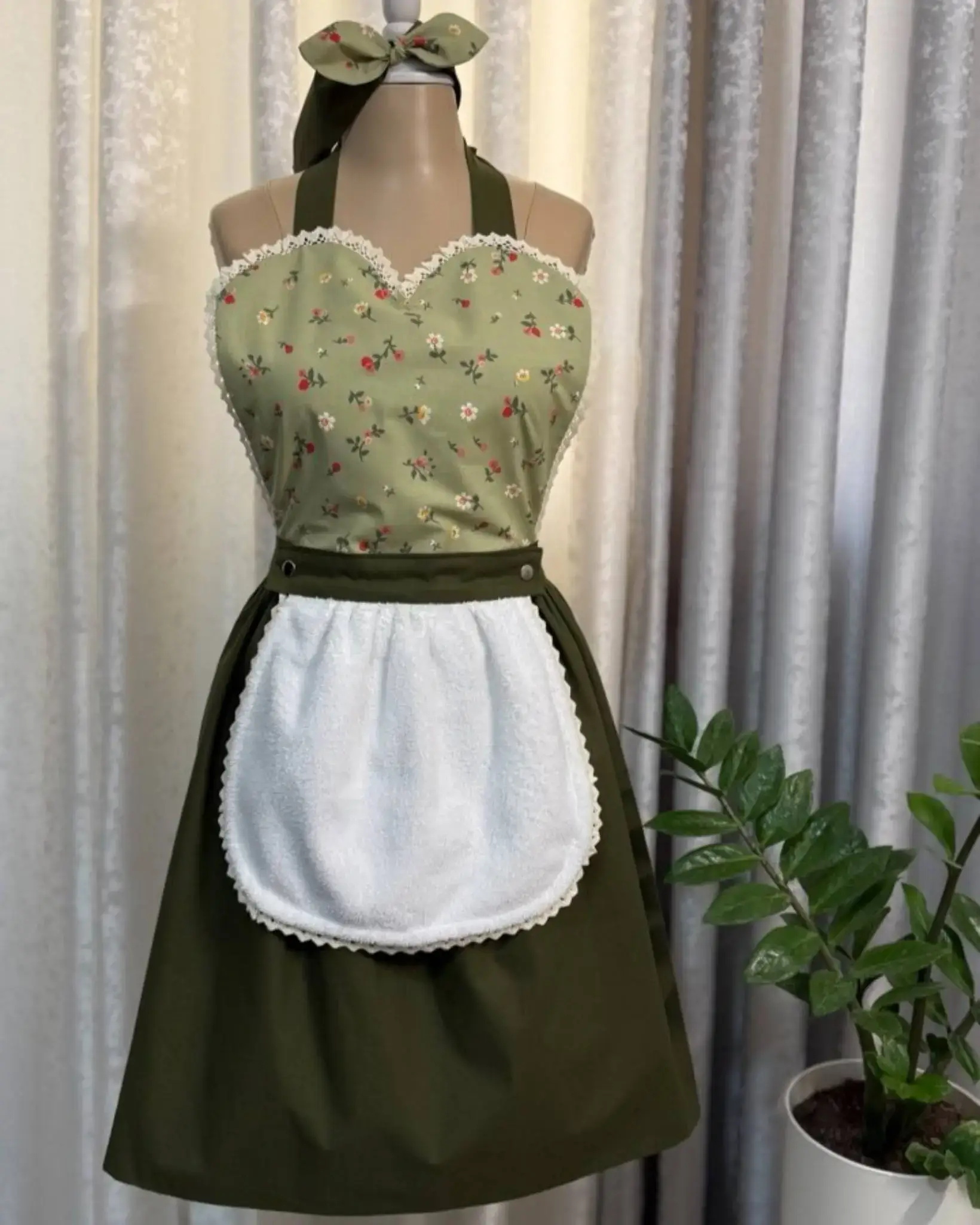 دامن چین با حوله